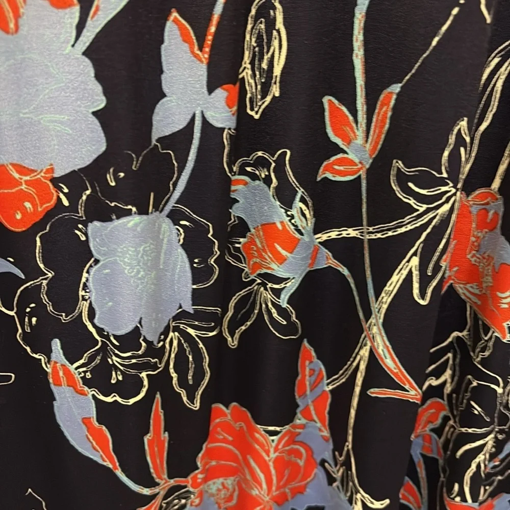 Gilli Full length Flowered dress v-neck cap sleeves - Picture 2 of 5